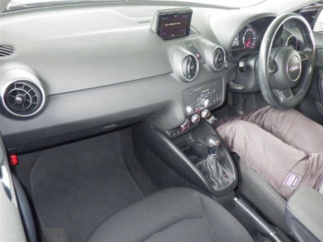 Image for 2018 Audi A1 1.0 TFSI - BLACK/SILVER 2-TONE - FACTORY ALLOYS