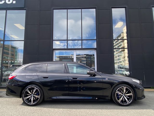 Image for 2025 BMW 5 Series Touring 530e M-Sport Auto 