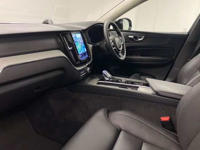Image for 2025 Volvo XC60 2 YEAR VOLVO SELEKT WARRANTY ULTRA DARK PHEV T6 AWD