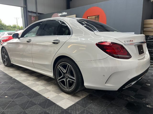 Image for 2019 Mercedes-Benz C Class 2019 MERCEDES-BENZ C-CLASS 4D C220D AVANTGARDE AUTOMATIC / CRUISE CONTROL/ PARKING CAMERA/ ELETRIC MEMORY SEATS/ AMBIENT LIGHTS AND MORE