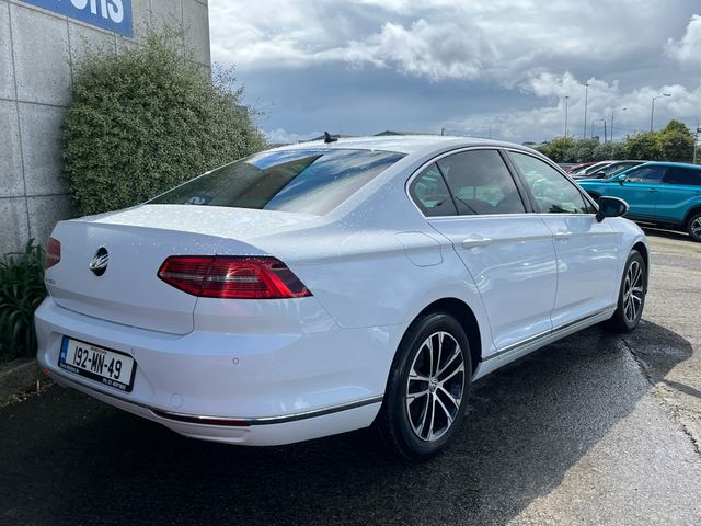 Image for 2019 Volkswagen Passat HIGHLINE 2.0 DIESEL MANUAL //HIGH SPEC//HALF LEATHER HEATED SEATS//REVERSE CAMERA//SAT NAV//KEYLESS ENTRY//ADAPTIVE CRUISE CONTROL//