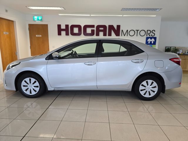 Image for 2016 Toyota Corolla 1.4 D4D Terra 4DR Saloon