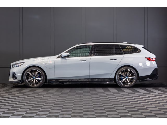 Image for 2025 BMW 5 Series 530e M-Sport (G61)