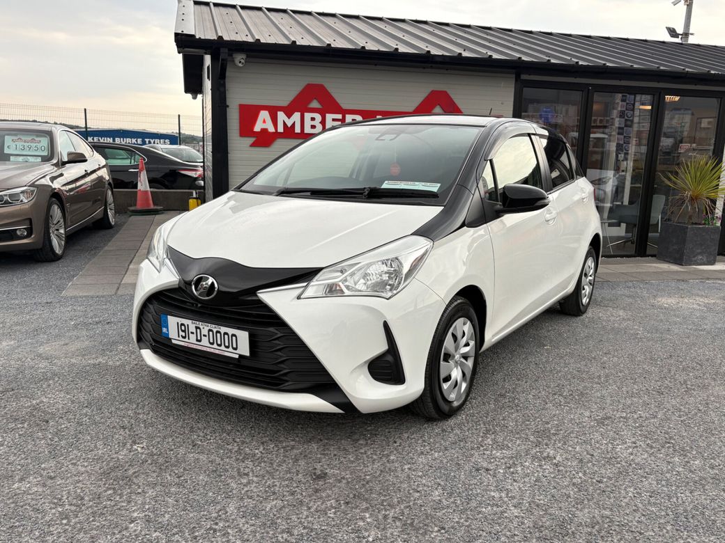 Image for 2019 Toyota Yaris Hybrid Luna