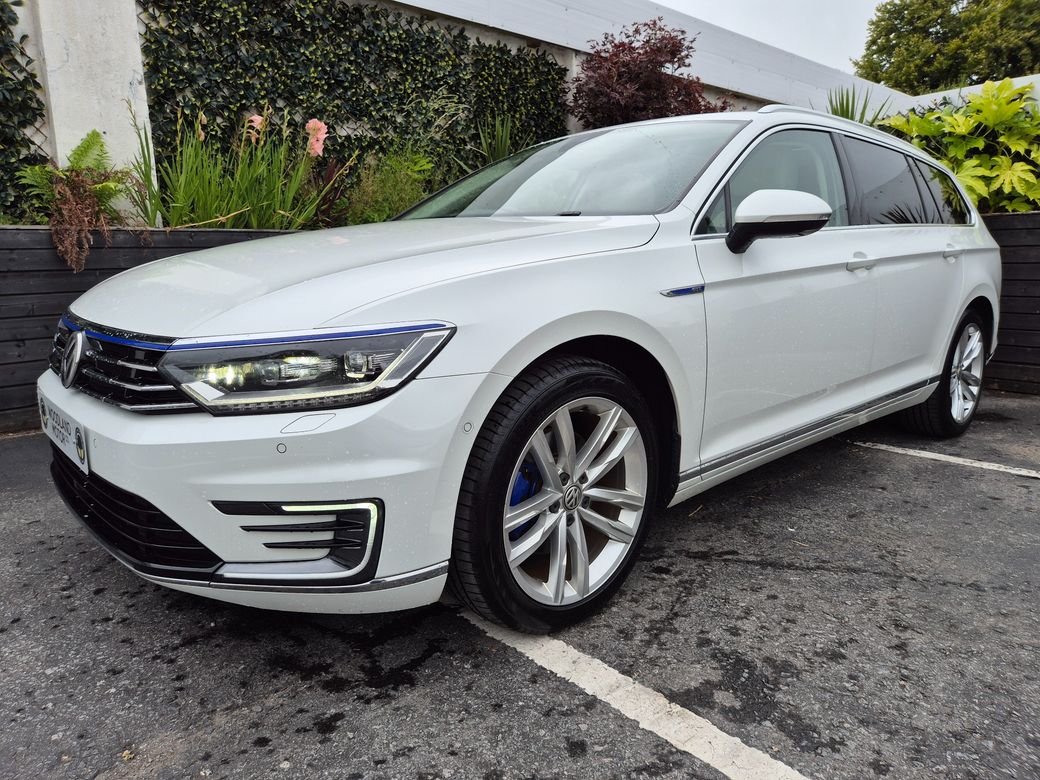 Image for 2017 Volkswagen Passat GTE 1.4 PHEV / ADVANCE WITH PAN ROOF / TAX €170 