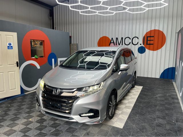 Image for 2019 Honda Odyssey 2019 HONDA ODYSSEY 7 SEATER AUTOMATIC ABSOLUTE 2.0 SELF-CHARGING HYBRID / 71K KMS / CRUISE CONTROL, REVERSE CAMERA & MORE