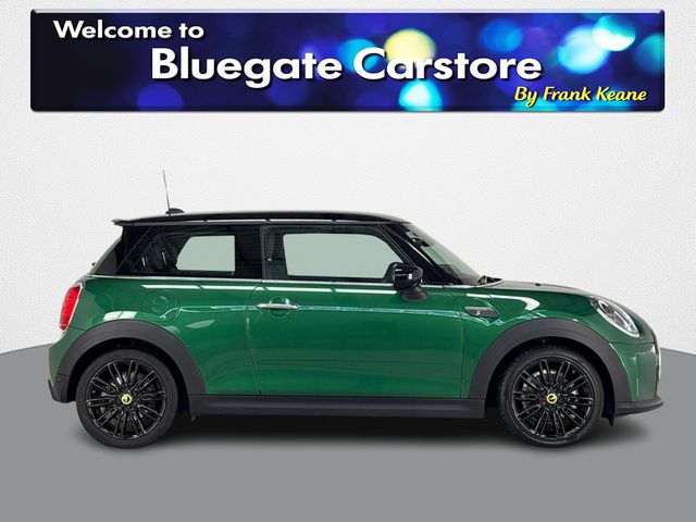 Image for 2022 Mini Cooper SE AUTO COOPER L2**FRONT HEATED SEATS**MULTIFUNCTIONAL STEERING WHEEL**DUAL CLIMATE CONTROL**DIGITAL MEDIA DISPLAY**REVERSE CAMERA**PARKING SENSORS**KEYLESS START**FINANCE ARRANGED**