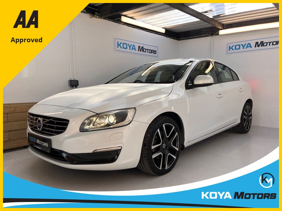 Image for 2016 Volvo S60 2.0 D4 SE LUXURY PLUS DIESEL AUTOMATIC // TINY KMS // MASSIVE SPEC // FULL HEATED LEATHER // REVERSING CAMERA // CRUISE CONTROL // LANE ASSIST // COLLISION WARNING SYSTEM // UPGRADED SPORT ALLOYS