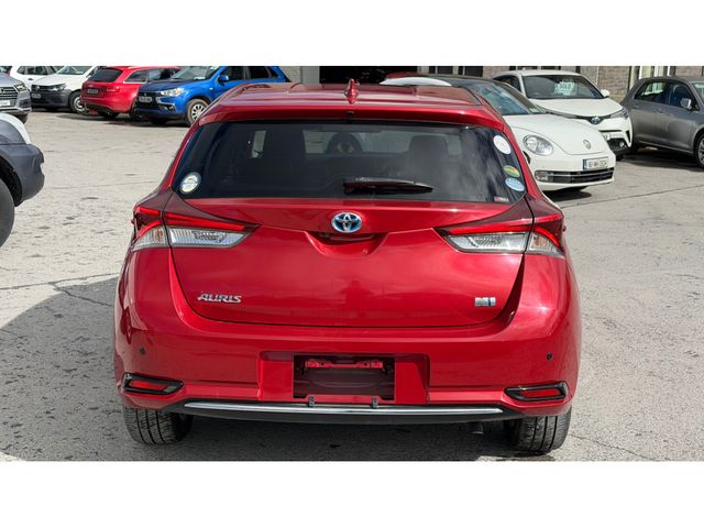 Image for 2017 Toyota Auris Hybrid 