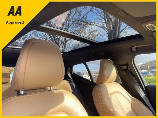 Image for 2021 Volvo XC40 INSCRIPTION T4 RECHA RECHARGE