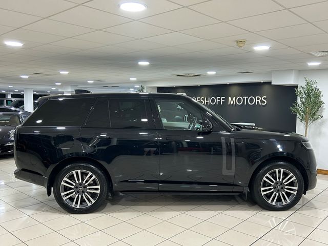 Image for 2023 Land Rover Range Rover P440e SE=PAN ROOF//ELECTRIC SIDE STEPS//SHADOW PACK=FULL LAND ROVER SERVICE HISTORY=TAILORED FINANCE PACKAGES AVAILABLE=TRADE IN'S WELCOME