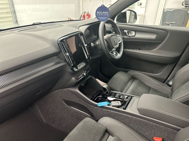Image for 2026 Volvo XC40 B3 MILD HYBRID *PETROL* €120 P/W 3YRS