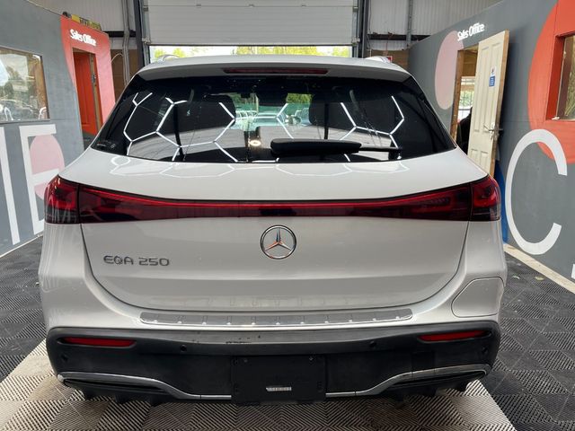 Image for 2023 Mercedes-Benz EQA 2023 MERCEDES-BENZ EQA 250 AMG AUTOMATIC / CRUISE CONTROL / 360 CAMERA / ELECTRIC MEMORY & HEATED SEATS / PADDLE SHIFTERS / AMBIENT LIGHTS AND MORE