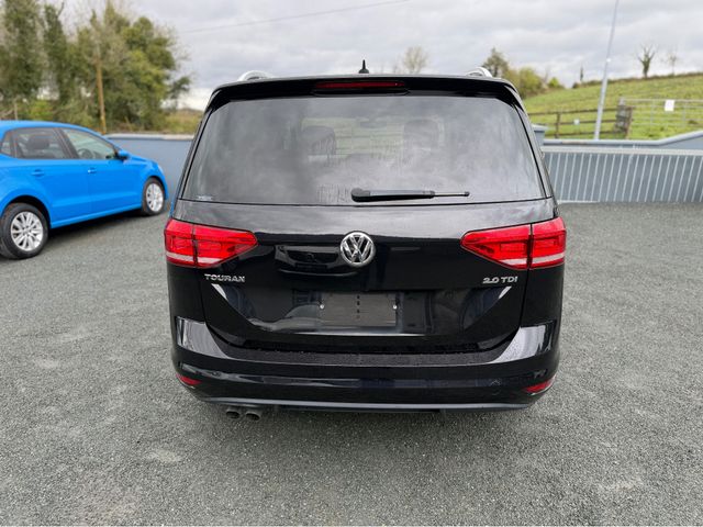 Image for 2019 Volkswagen Touran 7SEATER=2.0 TDI COMFORTLINE PLUS DIESEL AUTOMATIC // APPLE CARPLAY // ANDROID AUTO // REVERSING CAMERA // CRUISE CONTROL // LANE ASSIST // VW MATRIX LIGHTING // FULL PRIVACY PACK // UPGRADED ALLOYS 