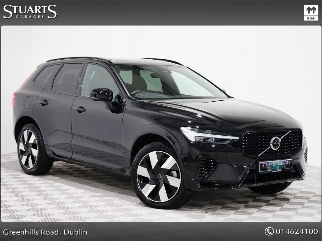 Image for 2025 Volvo XC60 T6 XC60 PLUS DARK: 20” UPGRADE DIAMOND CUT ALLOYS, ONYX BLACK METALLIC WITH CHARCOAL LEATHER, PANORAMIC ROOF, KEYLESS ENTRY, HEATED SEATS