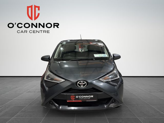 Image for 2021 Toyota Aygo "Small in size, big on personality — your ideal city companion"