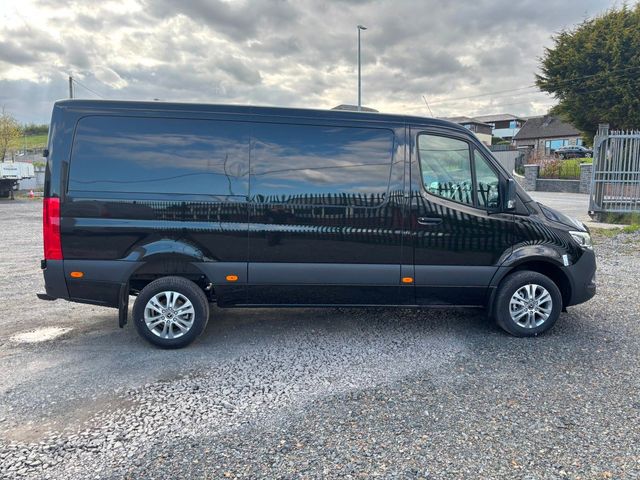 Image for 2026 Mercedes-Benz Sprinter 