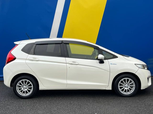 Image for 2016 Honda Fit F-PACKAGE 1.5 HYBRID // 2 YEAR NCT // REVERSE CAMERA // DIGITAL CLIMATE CONTROL