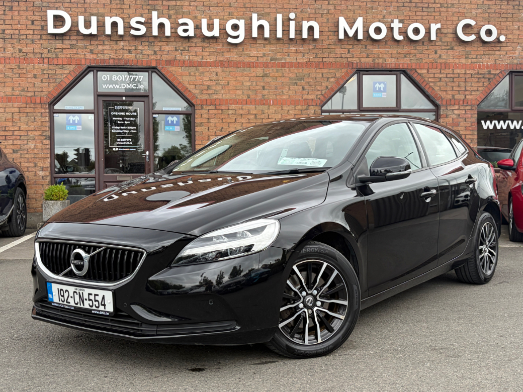 Image for 2019 Volvo V40 T2 Momentum 1.5 Petrol 122BHP 5DR