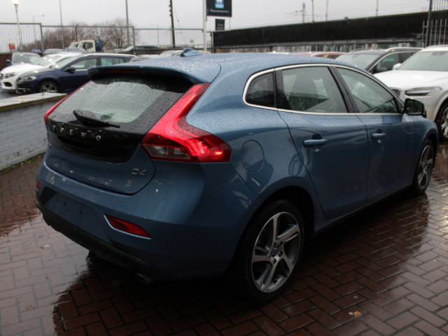 Image for 2016 Volvo V40 2.0D4 SE LUXURY 5DR HATCHBACK AUTO // IMMACULATE CONDITION THROUGHOUT // BUY WITH CONFIDENCE AA AND SIMI APPROVED DEALER 2025 // FINANCE ARRANGED // ALL TRADE INS WELCOME // 