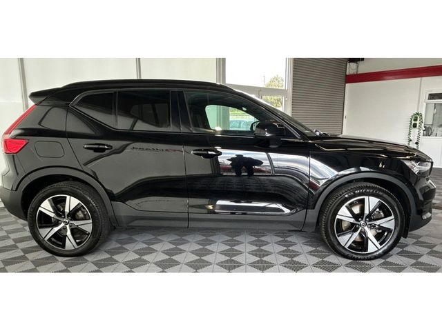 Image for 2021 Volvo XC40 R-DESIGN T4 RECHARGE