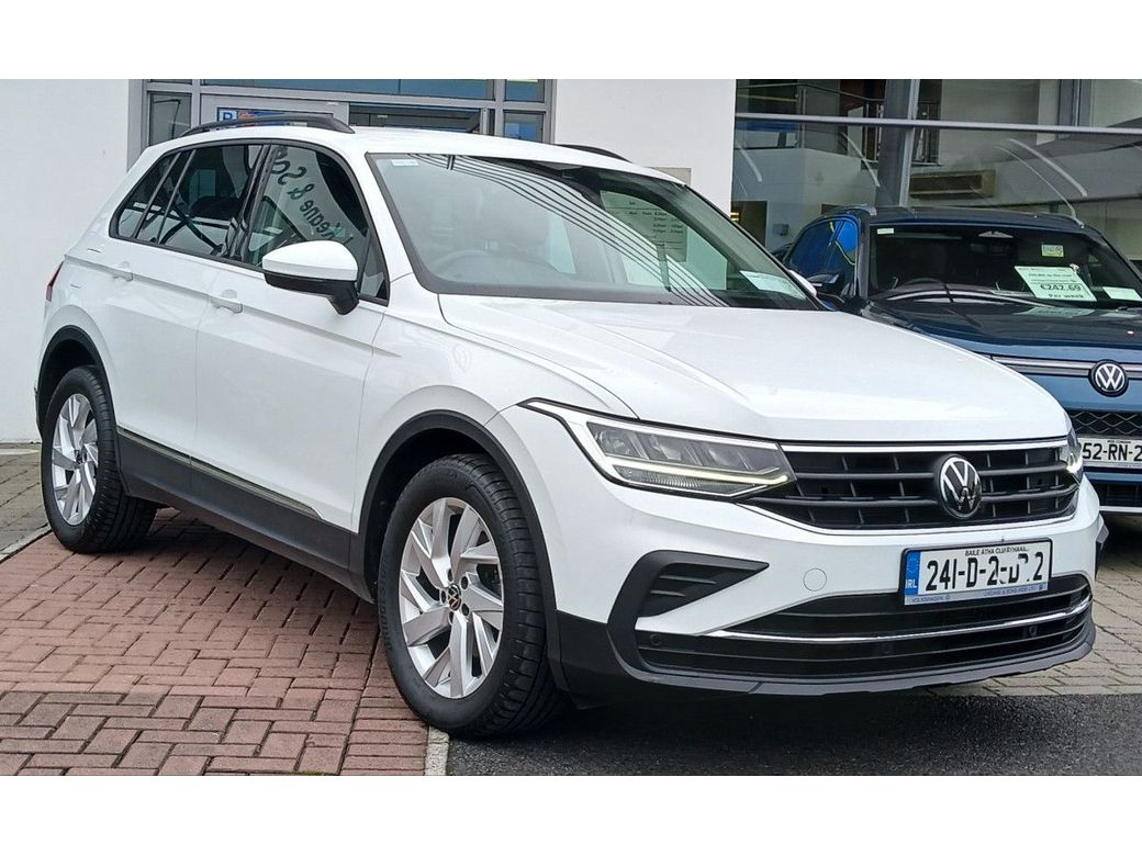 Image for 2024 Volkswagen Tiguan LIFE 2.0TDI DSG 150HP **REAR VIEW CAMERA, APP CONNECT, ADAPTIVE CRUISE CONTROL**