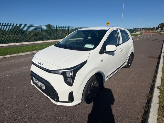 Image for 2025 Kia Picanto 1.0 Petrol, **SAVE €1750 **252 Reg Demo Delivery Mileage, Apple Car Play, Reversing Camera, Sat Nav, Cruise Control, Electric Windows