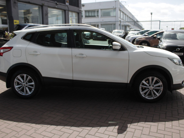 Image for 2016 Nissan Qashqai 1.2 SV MY16 NC E6 4DR