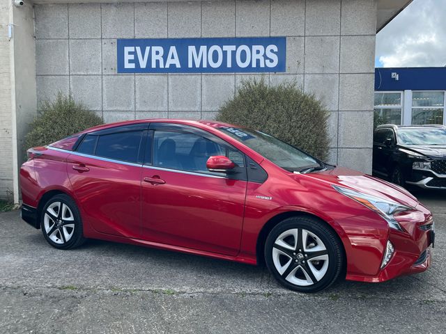 Image for 2018 Toyota Prius TOURING SELECTION AUTOMATIC HYBRID 1.8 PETROL //HIGH SPEC//FULL LEATHER HEATED SEATS//HEAD UP DISPLAY//ADAPTIVE CRUISE CONTROL//REVERSE CAMERA//