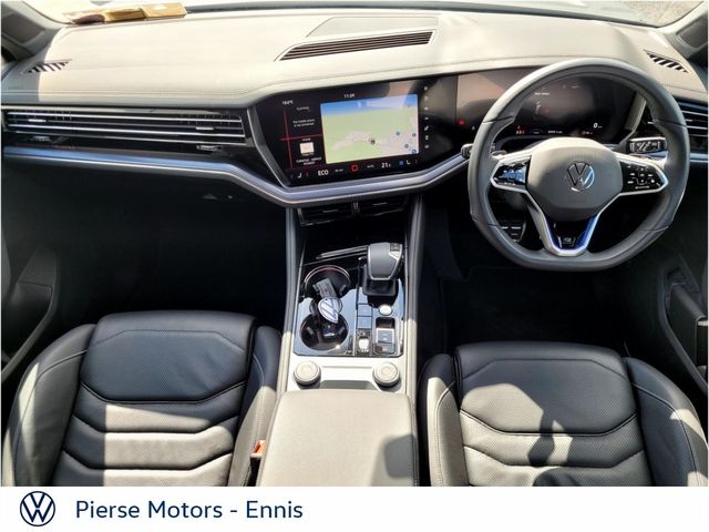 Image for 2025 Volkswagen Touareg 3.0 TSI PHEV 462HP R - Memory Seats, Factory Hitch