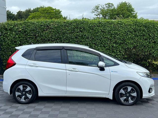 Image for 2019 Honda Fit L-PACKAGE 1.5 HYBRID AUTO // HALF LEATHER SEATS // REVERSE CAMERA // ADAPTIVE CRUISE CONTROL