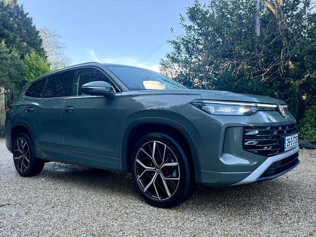 Image for 2025 Volkswagen Tayron ELEGANCE 1.5 Plug-in E Hybrid DSG 204BHP