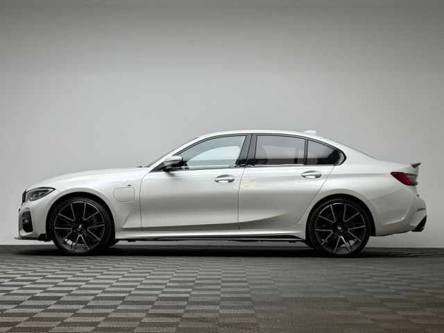 Image for 2020 BMW 3 Series 330E M SPORT