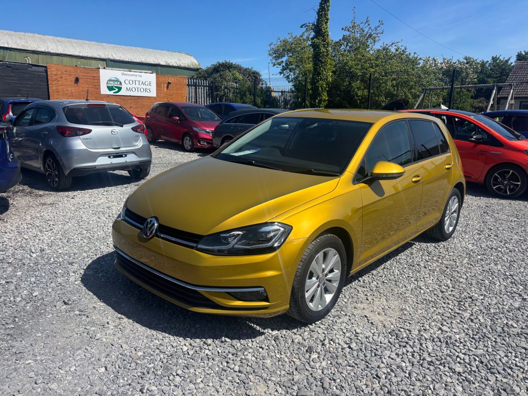 Image for 2017 Volkswagen Golf 
