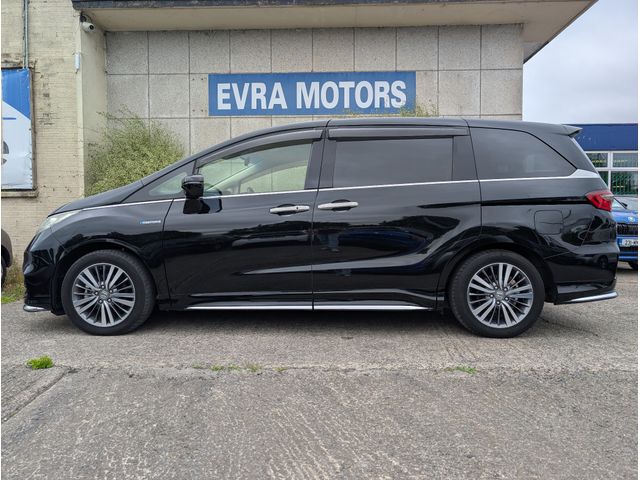 Image for 2018 Honda Odyssey ABSOLUTE 7 SEATER AUTOMATIC 2.0 HYBRID PETROL //REVERSE CAMERA//POWER SLIDING REAR DOORS//KEYLESS ENTRY//ADAPTIVE CRUISE CONTROL//