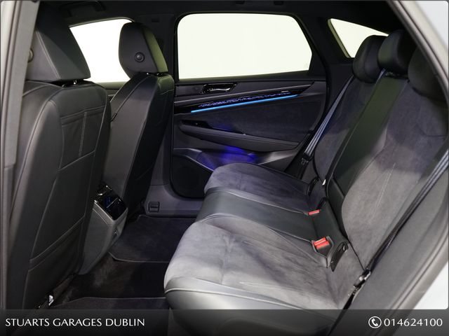 Image for 2024 Volkswagen ID.7 MATCH PRO. MOONSTONE GREY WITH ALCANTARA AND LEATHER INTERIOR, REAR CAMERA, WIRELESS ANDROID AUTO, APPLE CARPLAY, WIRELESS CHARGER, HEADS UP DISPLAY