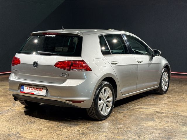 Image for 2017 Volkswagen Golf 1.2 AUTOMATIC TSI COMFORT LINE - FACTORY ALLOYS - CRUISE CONTROL - MULTI FUNCTION STEERING WHEEL - HEATING / AC CONTROLS - REVERSE CAMERA 