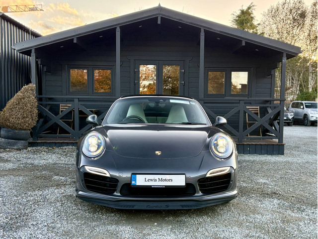 Image for 2015 Porsche 911 TURBO S, BOSE SOUND SYSTEM, PAN ROOF, PDLS LIGHTS, CARBON FIBRE TRIM