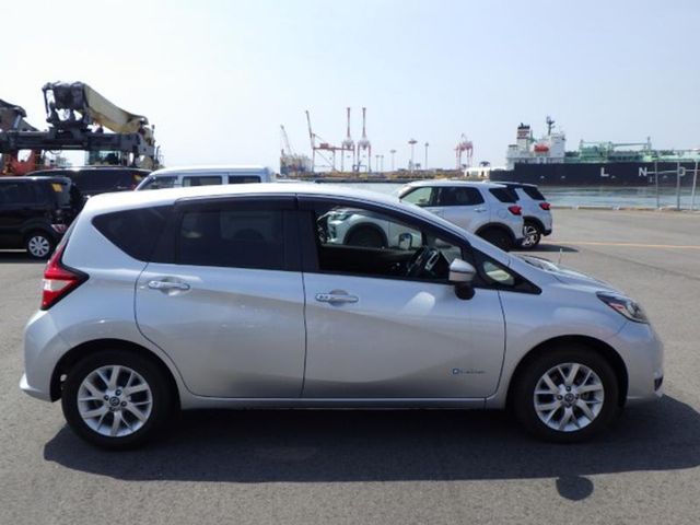 Image for 2020 Nissan Note e-Power X Medalist