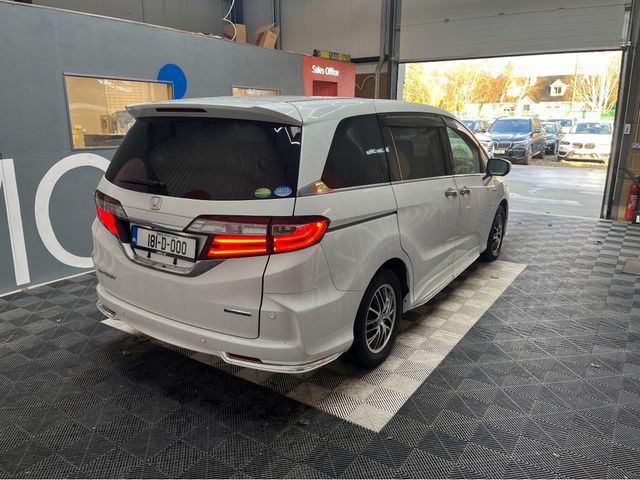 Image for 2018 Honda Odyssey 2018 HONDA ODYSSEY 2.0L HYBRID / 101K KMS / ADAPTIVE CRUISE CONTROL, REVERSE CAMERA & MORE