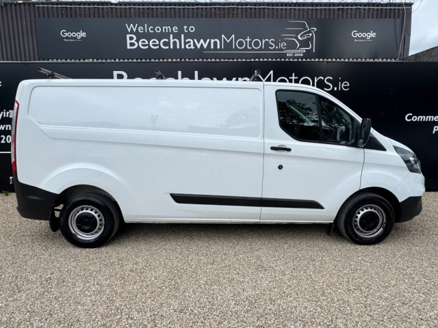 Image for 2022 Ford Transit Custom 2.0 TDCI 105 PS LWB VAN // PRICE EXCL. VAT // ONE OWNER // GREAT CONDITION // DOCUMENTED SERVICE HISTORY // 01/27 CVRT // 