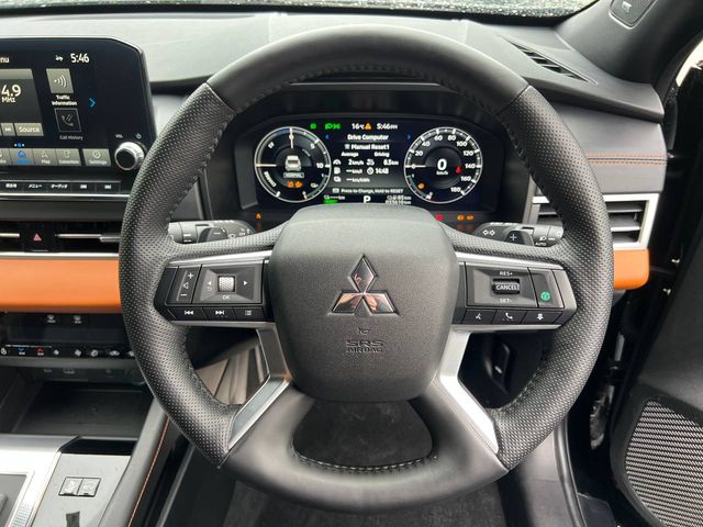 Image for 2023 Mitsubishi Outlander 7-SEATER 2.4 HYBRID AUTO ** HUGE SPEC ** // DIAMOND CUT ALLOYS // MASSAGE SEATS // 360 PARKING CAMERAS
