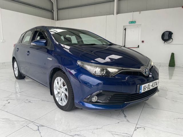 Image for 2016 Toyota Auris Hybrid Luna