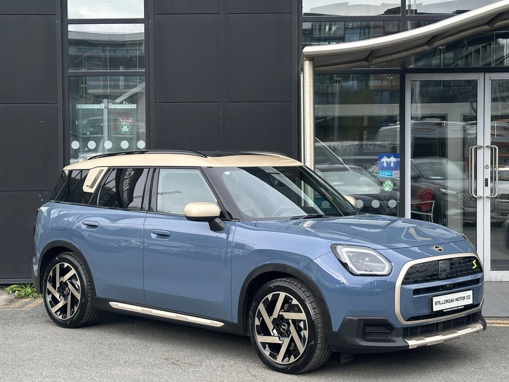 Image for 2025 Mini Countryman SE Exclusive All4 Auto EV