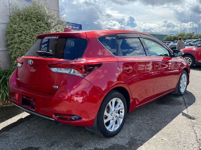 Image for 2016 Toyota Auris AUTOMATIC HYBRID 1.8 PETROL //LOW MILES//HALF LEATHER SEATS//KEYLESS ENTRY//