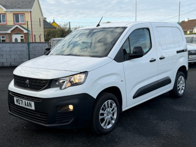 Image for 2022 Peugeot Partner BLUEHDI PROFESSIONAL PREMIUM L1