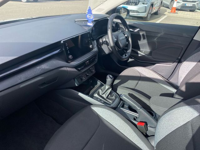 Image for 2025 Skoda Fabia FABIA ESSENCE 1.0MPI 80HP