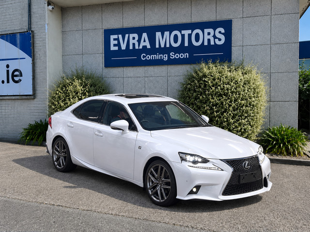 Image for 2015 Lexus IS 300h F-SPORT AUTOMATIC HYBRID 2.5 PETROL //HIGH SPEC//LOW MILES//FULL LEATHER ELECTRIC SEATS//SUNROOF//HEATED AND COOLED SEATS//ADAPTIVE CRUISE CONTROL//REVERSE CAMERA//KEYLESS ENTRY//