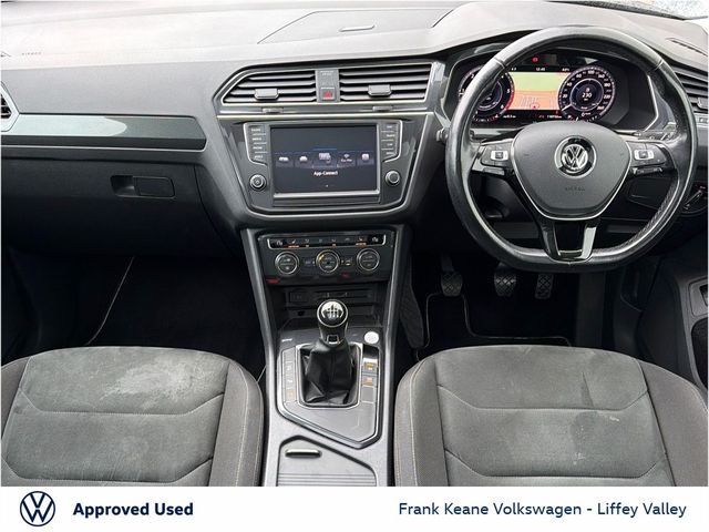 Image for 2017 Volkswagen Tiguan R-LINE HIGHLINE 2.0 TDI 150HP *SUNROOF* *CARPLAY & ANDROID AUTO* *R-LINE STYLING* *HEATED SEATS* *DIGITAL DASH* *REAR VIEW CAMERA* *ELECTRIC TAILGATE* *12 MONTHS FRANK KEANE WARRANTY*
