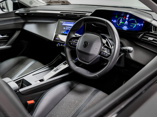 Image for 2024 Peugeot 308 E-Allure 54kWh Auto 155HP